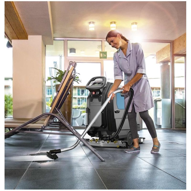 Autolaveuse à batterie accompagnée Maxima 50 BT PRO