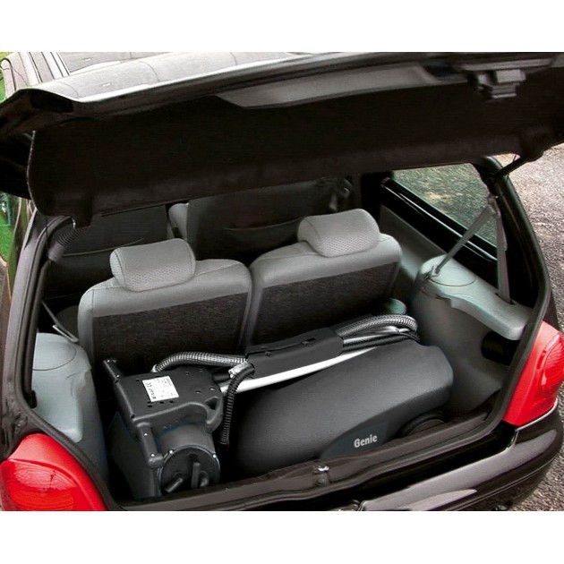 Autolaveuse à batterie accompagnée brosse à rouleau GENIE BS