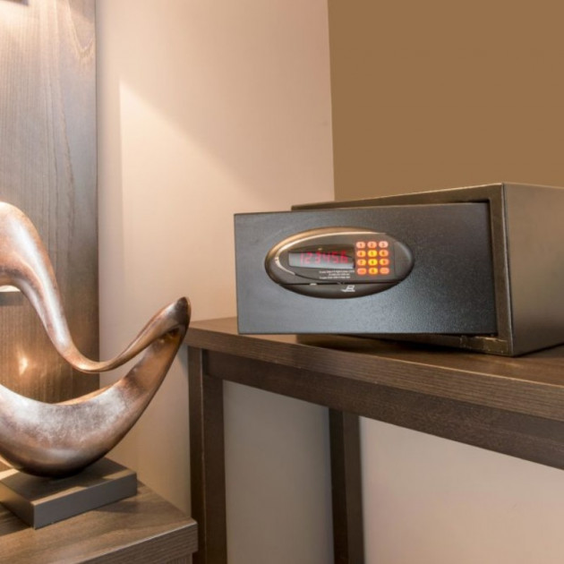 Coffre fort numérique et magnétique hôtel Guardian