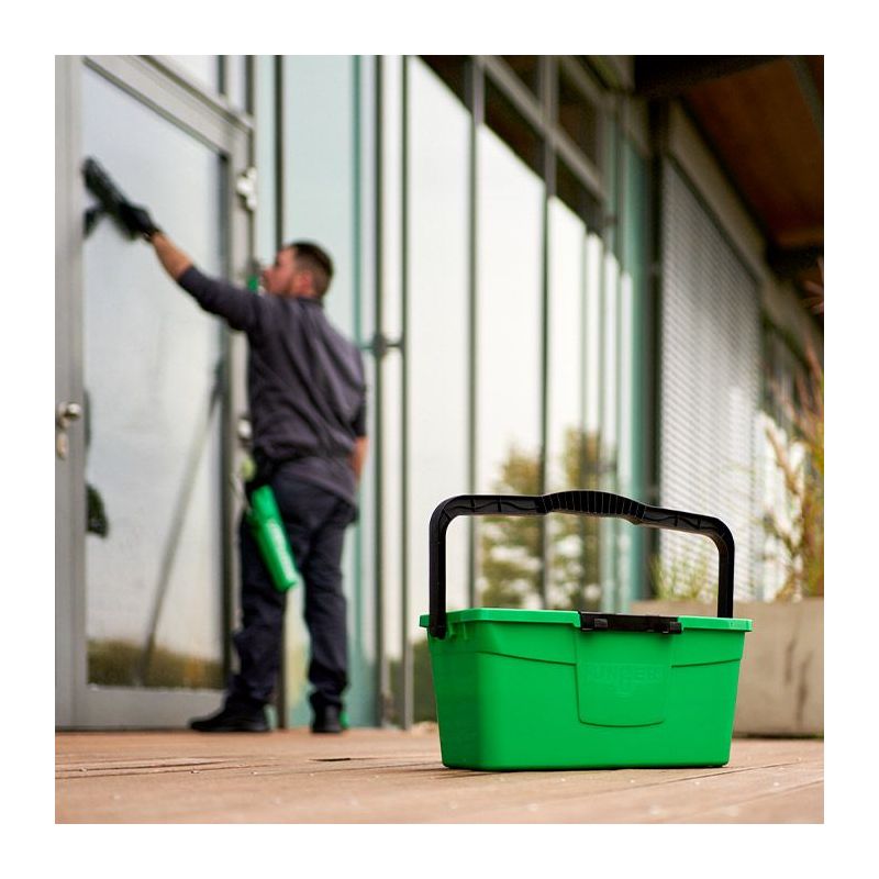 Seau laveur de vitres 12 L en promo
