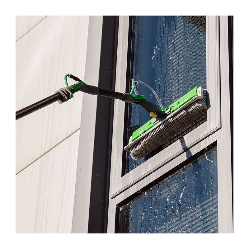 Brosse courbée nLite non fleurée