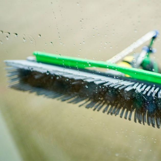 Brosse haute performance nLite non fleurée avec rampe de rinçage + swivel lock Brosse haute performance nLite non fleurée avec rampe de rinçage + swivel lock