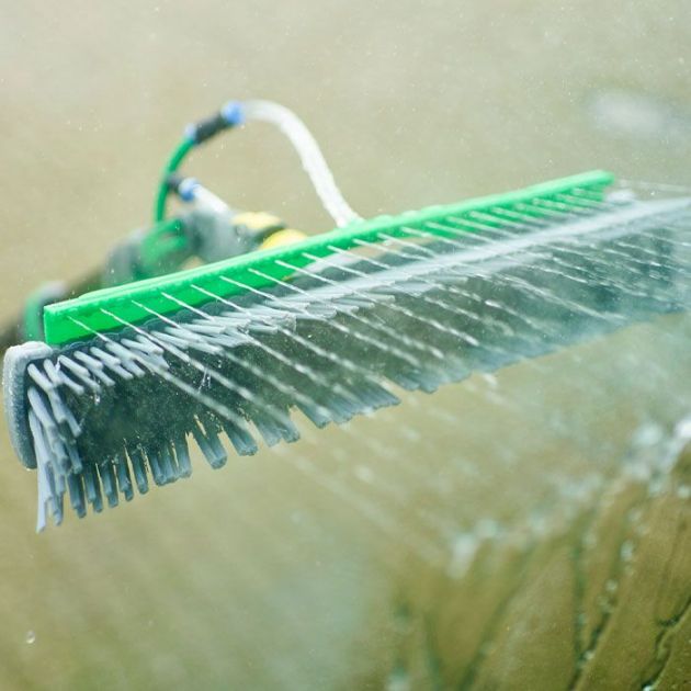 Brosse haute performance nLite non fleurée avec rampe de rinçage + swivel lock Brosse haute performance nLite non fleurée avec rampe de rinçage + swivel lock