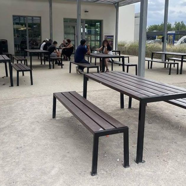 Table de pique-nique plastique recyclé et acier Table de pique-nique plastique recyclé et acier