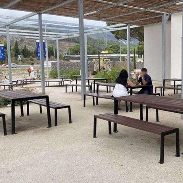 Table de pique-nique plastique recyclé et acier Table de pique-nique plastique recyclé et acier