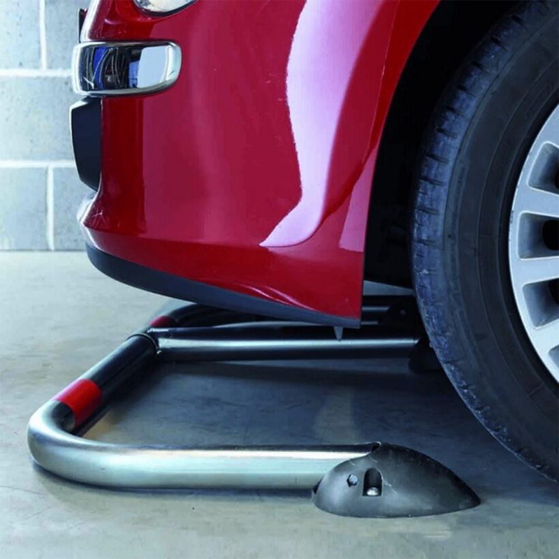Barrière de parking 3 pieds rabattable design sous voiture Barrière de parking 3 pieds rabattable design sous voiture