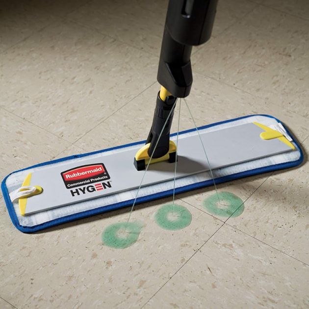 Système balai lavage à plat avec réservoir Pulse Rubbermaid triple projection de produit au sol