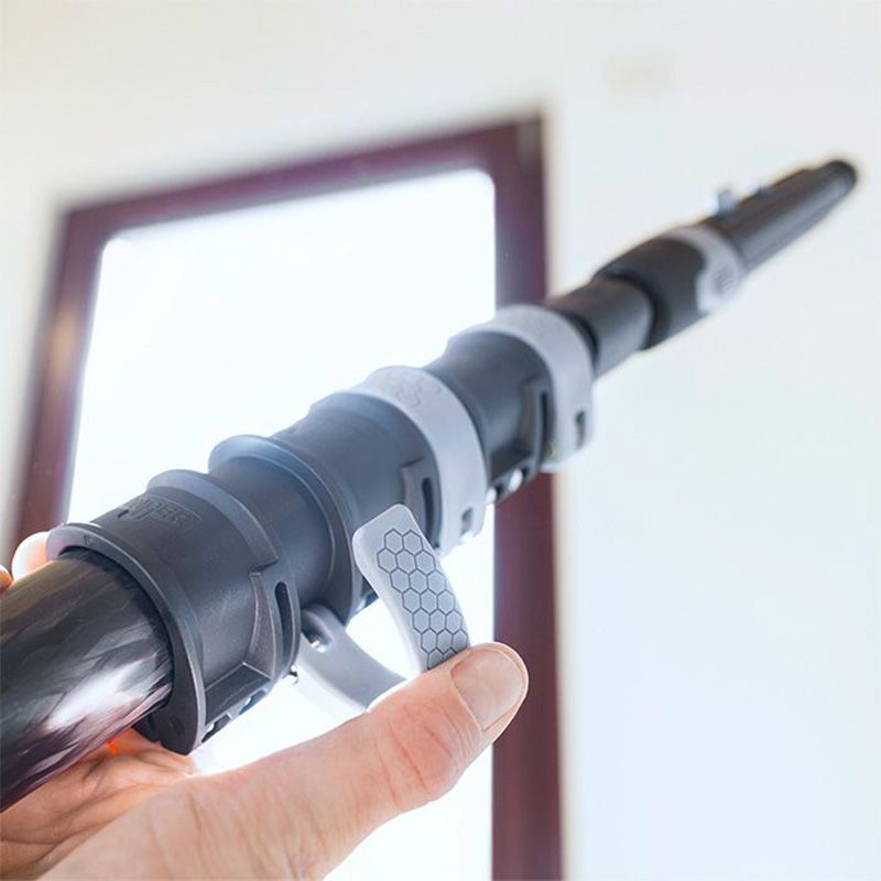 Perche télescopique laveur de vitres carbone NINJA systeme de verouillage