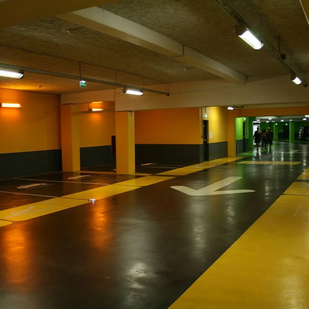 Finition polyuréthane brillante 5 kg parkign souterrain