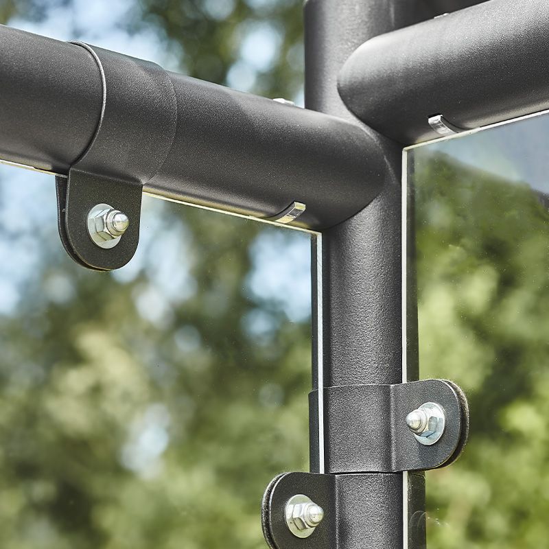 Modèle suivant qui se fixe à l'abri initial B814C coin