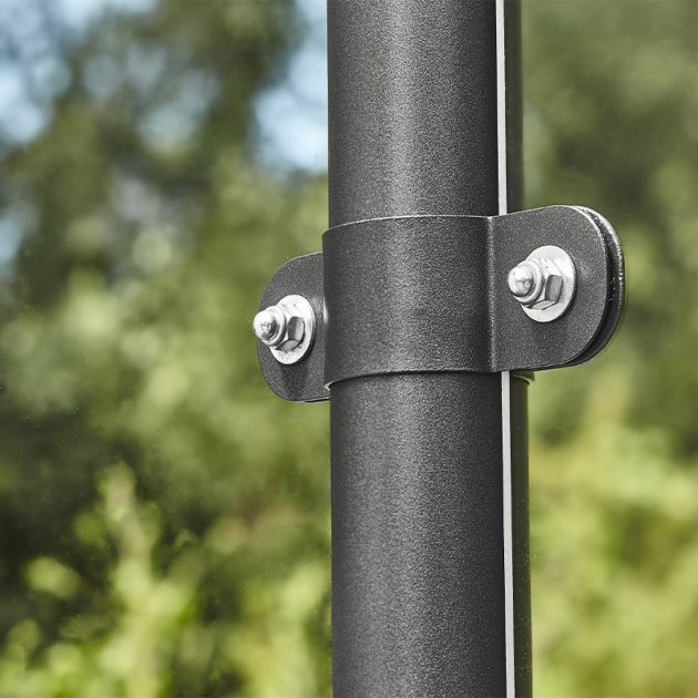 Modèle suivant qui se fixe à l'abri initial B814C fixation centrale bardage