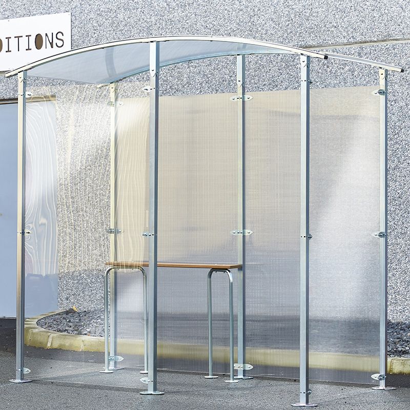 Abris fumeurs isolé + 1 banc version métal zingué 2 m²