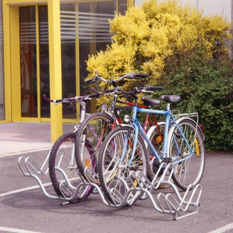 Râtelier range 6 vélos au sol sur 2 niveaux
