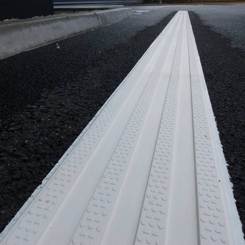 Bande de guidage extérieur adhésive en résine 3 nervures blanc zoom
