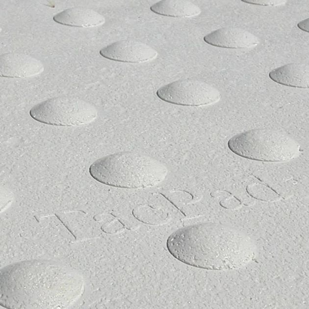 Bande podotactile extérieure, résine à chaud