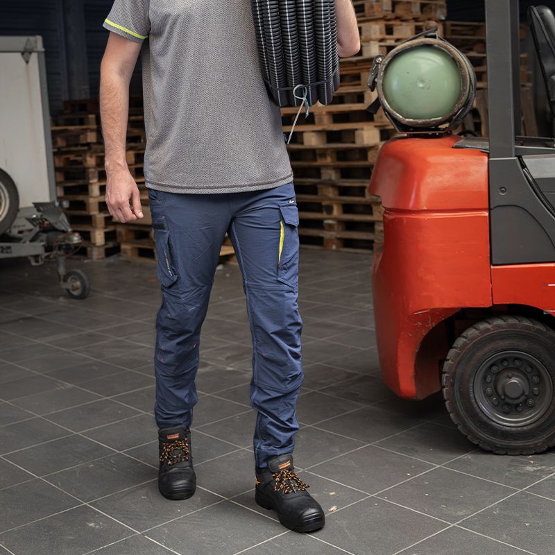 Pantalon de travail cargo stretch ripstop bleu ambiance