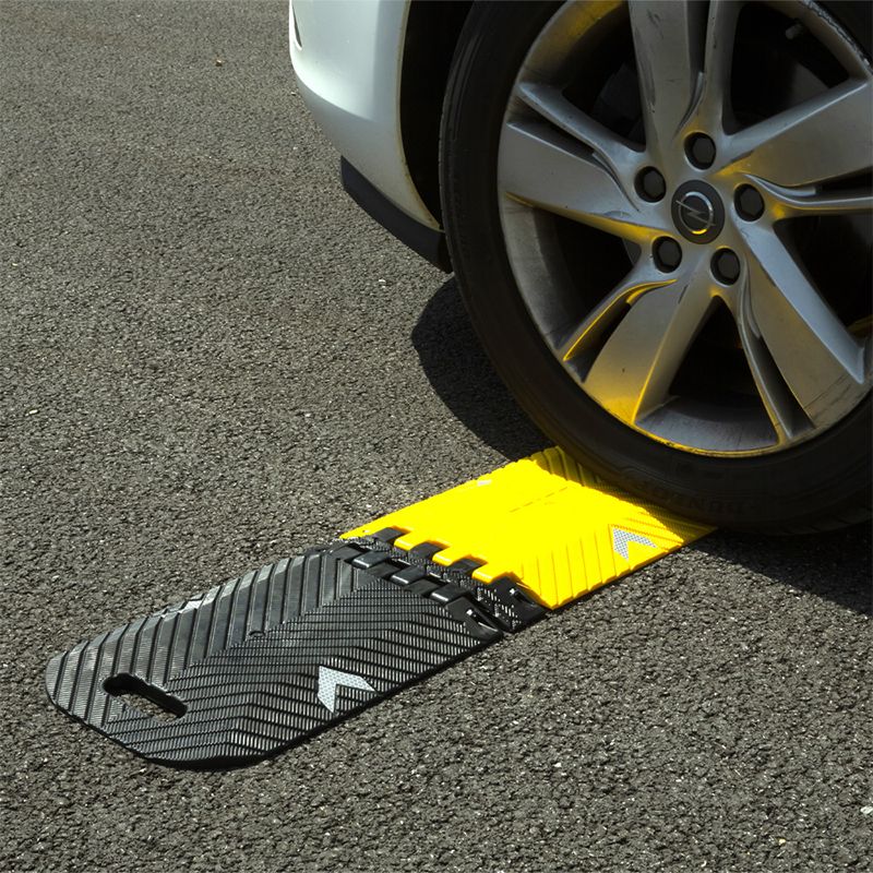 Ralentisseur pliable 3000 x 250 x 25 mm ambiance