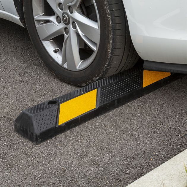 Butée de parking 3 bandes - petit modèle ambiance