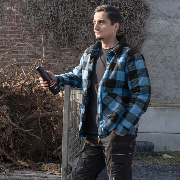 Chemise de travail matelassée à carreaux bicolore bleu ambiance