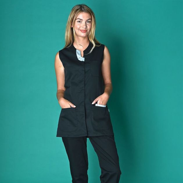 Tunique sans manches encolure goutte noir porté face