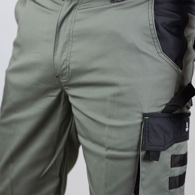 Bermuda bicolore vert