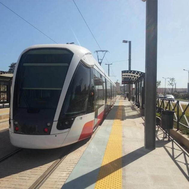 Bande podotactile extérieur à coller en résine 60 x 82 cm x 5 ambiance 8