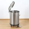 Poubelle à pédale inox sur roulette