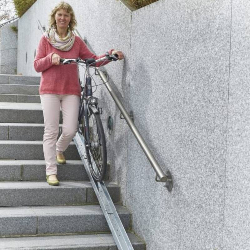 Rampe vélo pour escalier