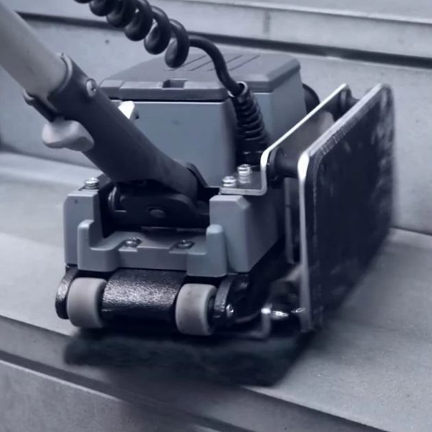 Monobrosse compacte orbitale à câble MI-TOR