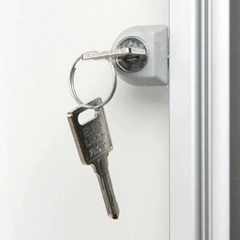 Vitrine d'affichage intérieur extra plate à porte battante plexiglas acier clés