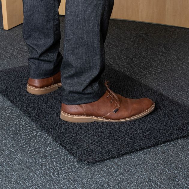 Tapis anti-fatigue en moquette résistante 14 mm ambiance