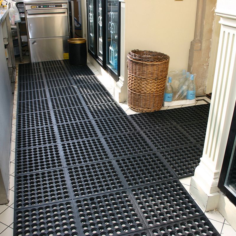 Dalle perforée nitrile 0,9 m avec épaisseur 18 mm ambiance