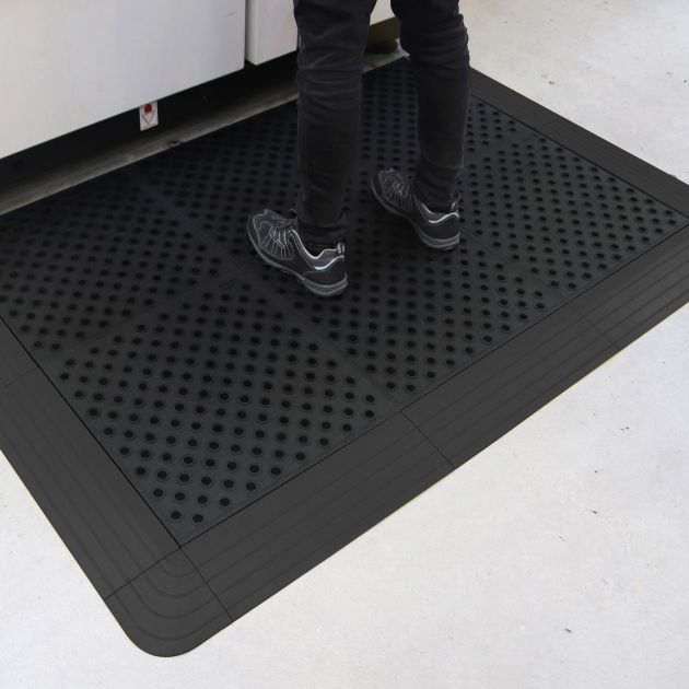 Bord pour dalle anti-fatigue 0,5 m épaisseur 24 mm angle zoom