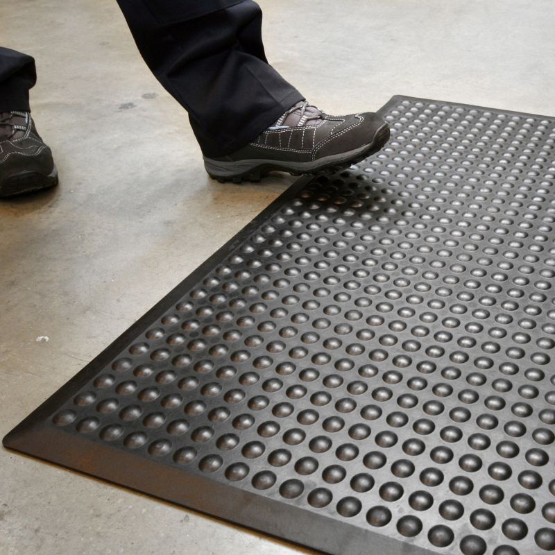 Tapis en nitrile surface à bulle 14 mm ambiance zoom