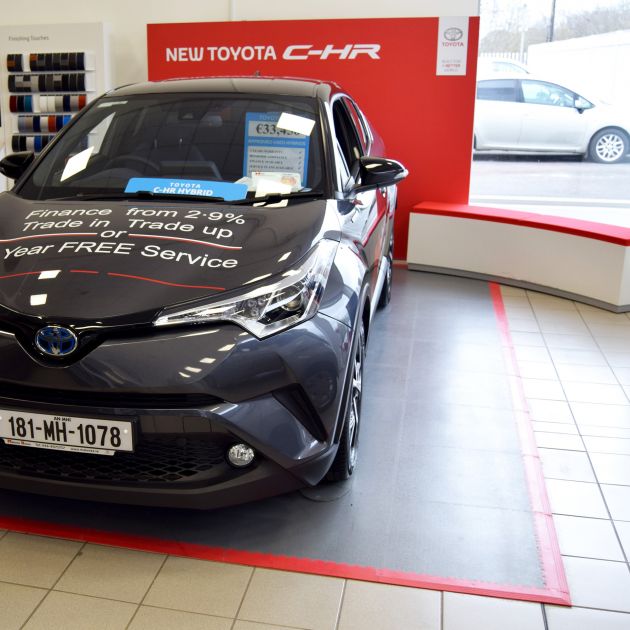 Bordure pour dalle emboitable en PVC 7 mm rouge ambiance