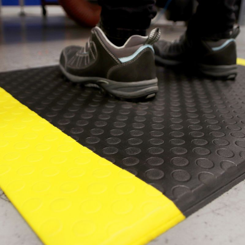 Tapis pastille orthomat standard 9,5 mm sur mesure noir/jaune pieds focus