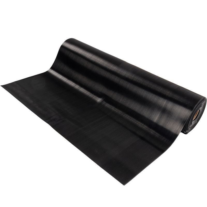 Tapis caoutchouc strié noir rouleau sur mesure