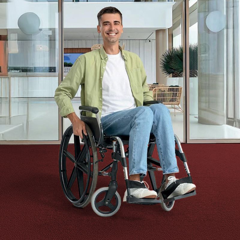 Tapis coco Dencity sur mesure rouge ambiance