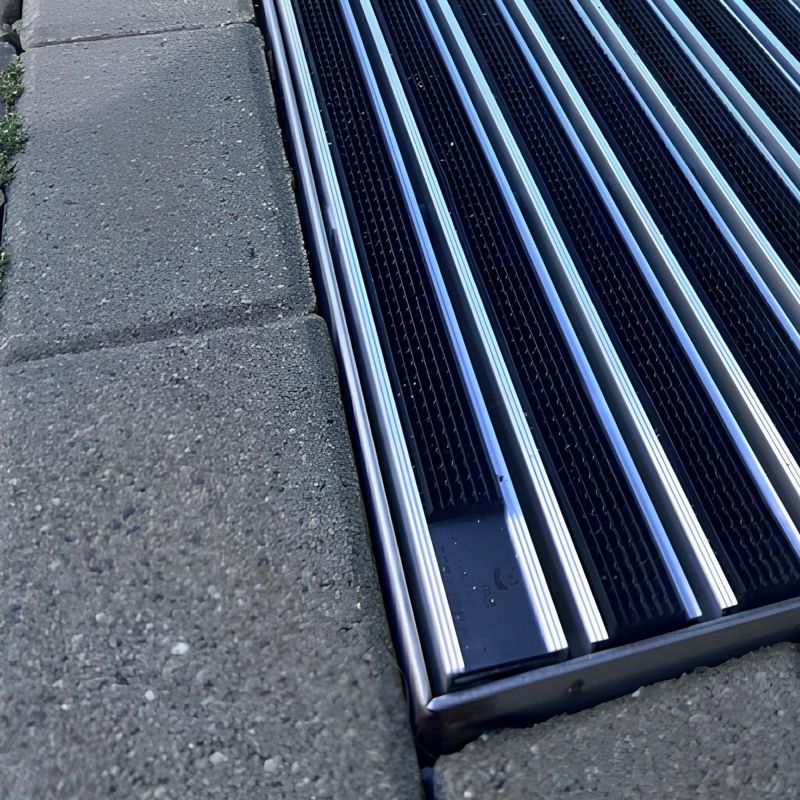 Tapis profilé en gomme pour extérieur ambiance