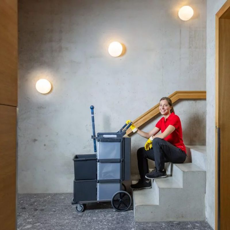 Chariot de ménage avec armoire de rangement Vileda Pro Shopster