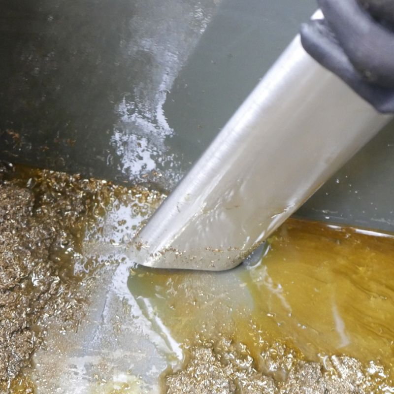 Aspirateur industriel compact huiles et copeaux OILVAC 60 Zoom