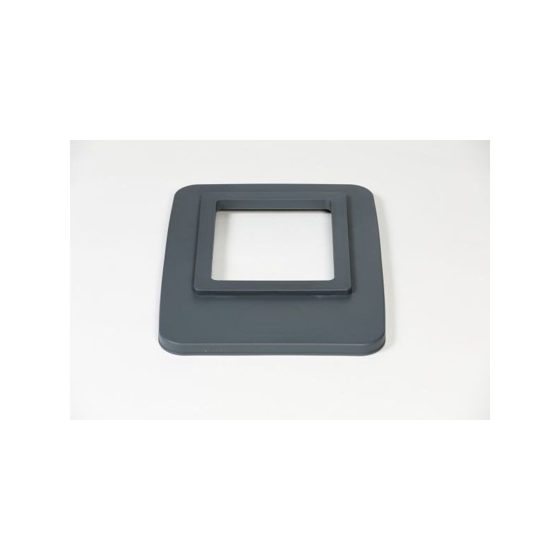 Ouverture rectangulaire pour poubelle de tri sélectif