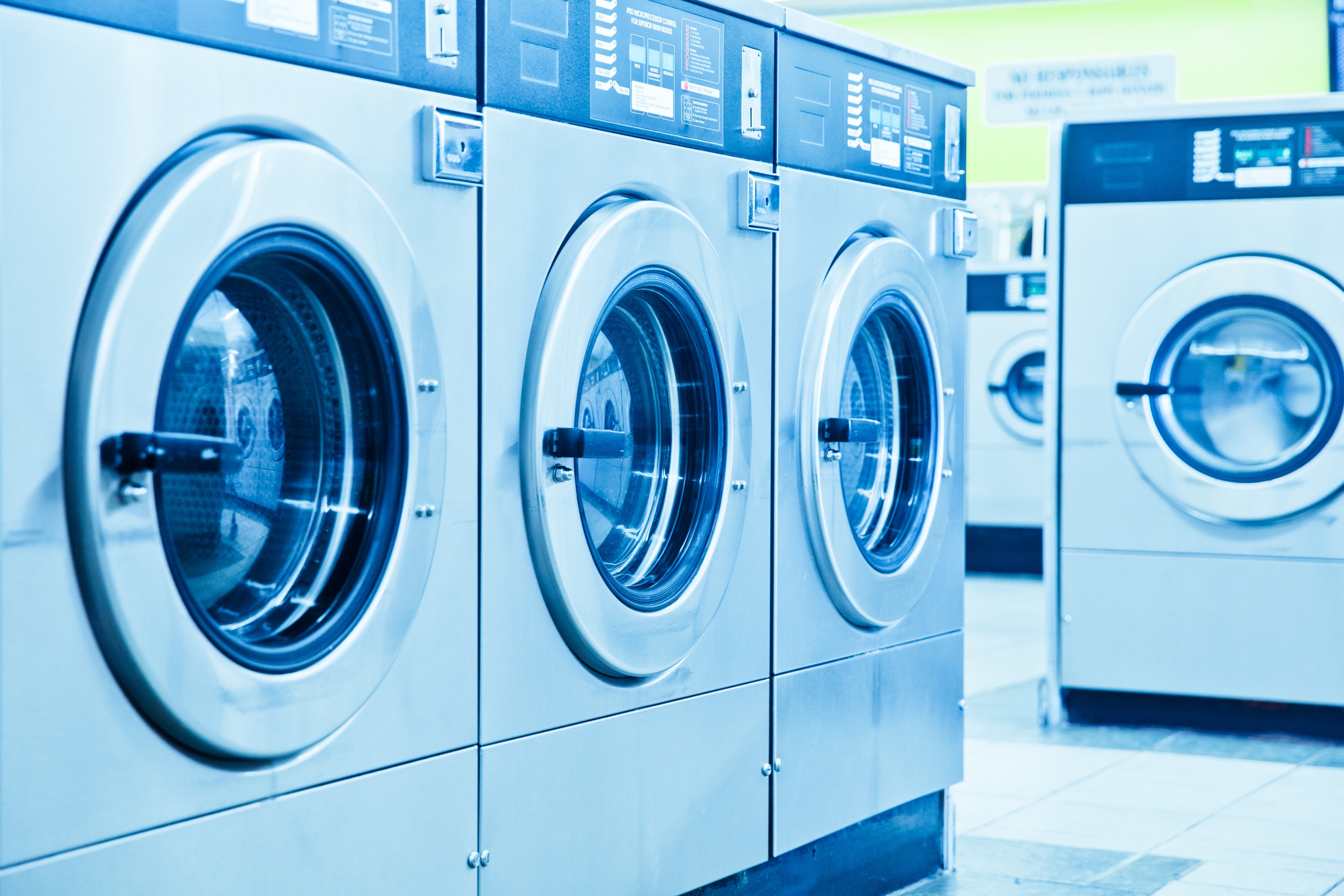 Comment nettoyer son lave-linge ? Nos 5 astuces pour une machine à laver propre