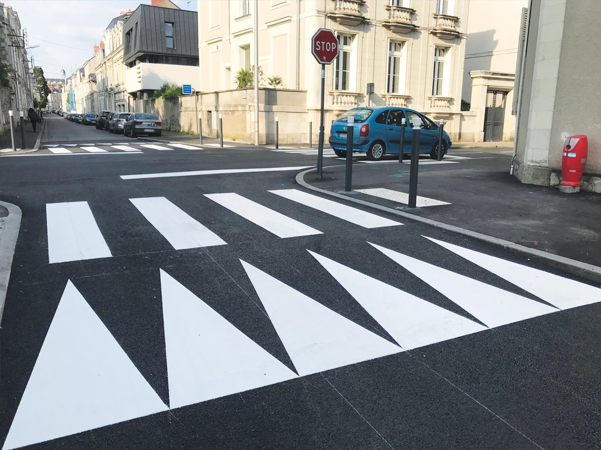 peinture passage piéton pro