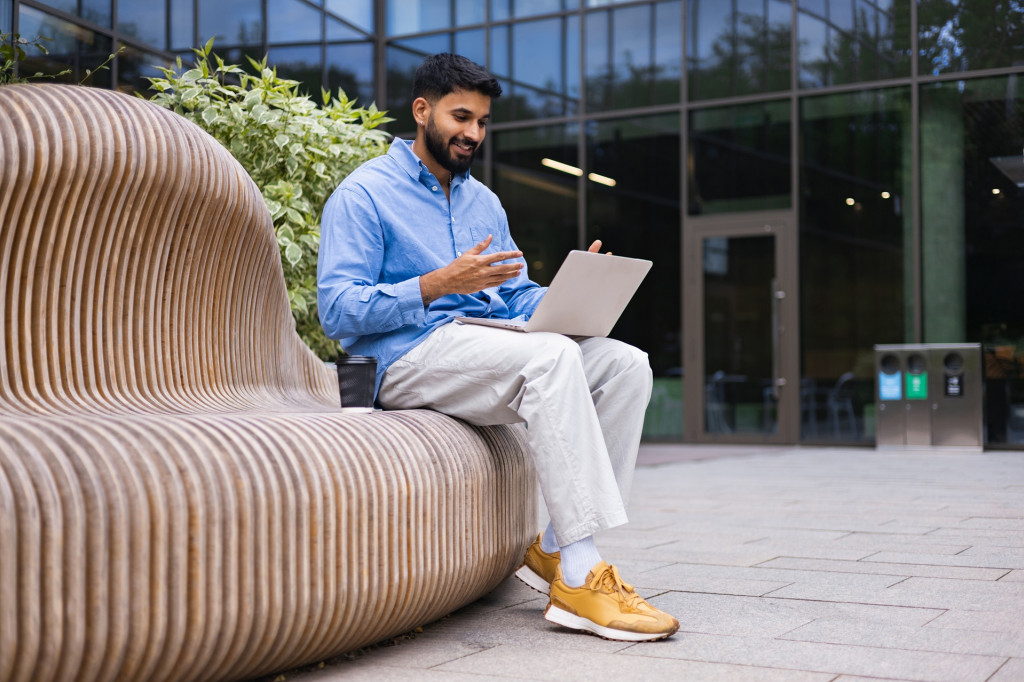 Mobilier urbain extérieur : guide d'achat pour collectivités et gestionnaires